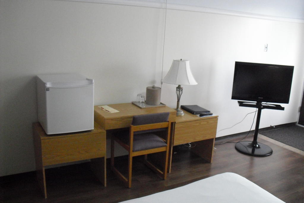 Auberge La Diligence Dolbeau-Mistassini Экстерьер фото